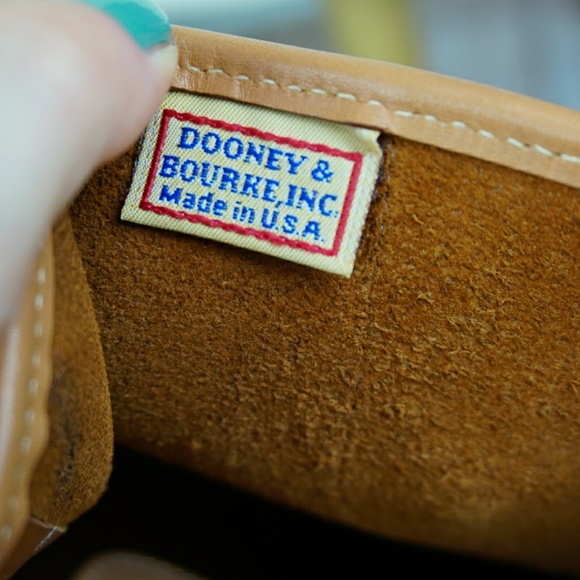 Vtg Dooney & Bourke Pristine Cognac Backpack - Picture 6 of 7